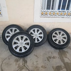 corolla teker