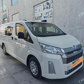 Toyota Hiace 2020