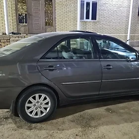 Toyota Camry 2005