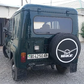 UAZ 469 1990