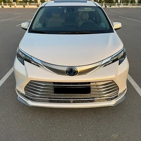 Toyota Sienna 2025