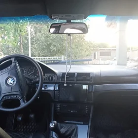 BMW E39 1996