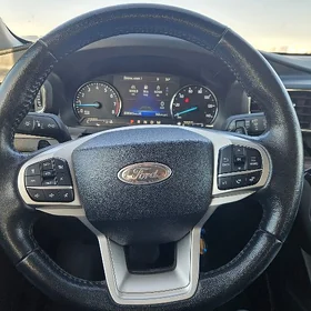 Ford Explorer 2022