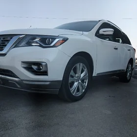 Nissan Pathfinder 2020