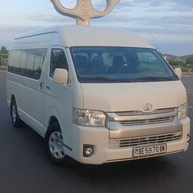 Toyota Hiace 2018