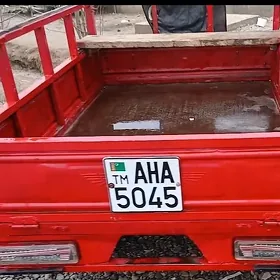 MTZ 80 2012