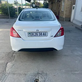 Nissan Sunny 2021