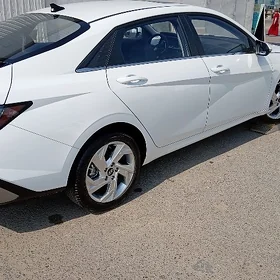 Hyundai Elantra 2026