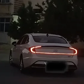 Hyundai Sonata Hybrid 2020
