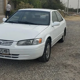 Toyota Camry 1999