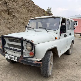 UAZ 469 1999