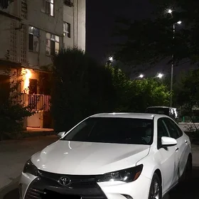 Toyota Camry 2016
