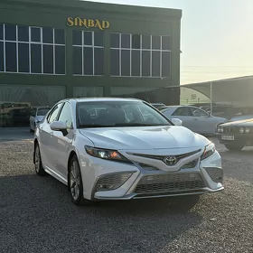 Toyota Camry 2022