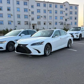 Lexus ES 350 2022