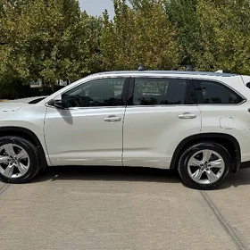 Toyota Highlander 2016