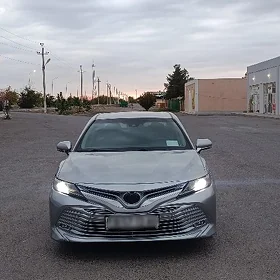 Toyota Camry 2018