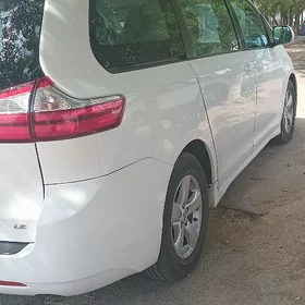 Toyota Sienna 2018