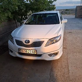 Toyota Camry 2010