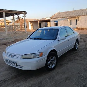 Toyota Camry 1999