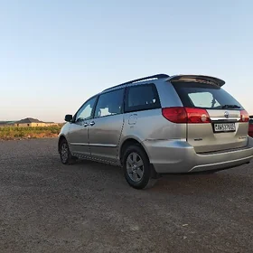 Toyota Sienna 2009