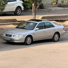 Toyota Camry 2001