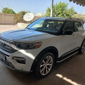 Ford Explorer 2021