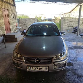 Opel Omega 1995
