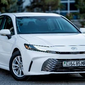 Toyota Camry 2025