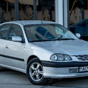 Toyota Avensis 2000