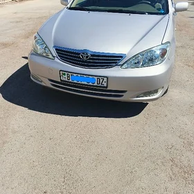 Toyota Camry 2004