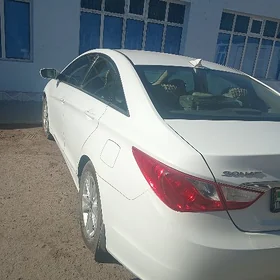 Hyundai Sonata 2012