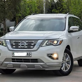 Nissan Pathfinder 2017