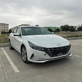 Hyundai Elantra 2021