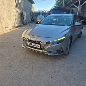 Hyundai Elantra 2021