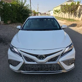Toyota Camry 2022