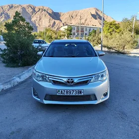 Toyota Camry 2013
