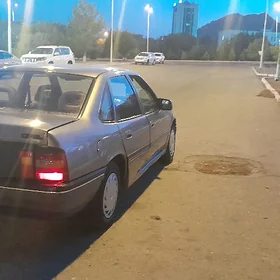 Opel Vectra 1989