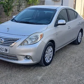 Nissan Versa 2014