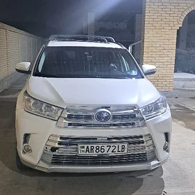 Toyota Highlander 2019
