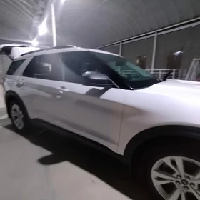 Ford Explorer 2021