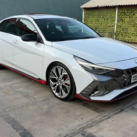 Hyundai Elantra 2023
