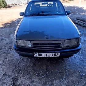 Opel Vectra 1990