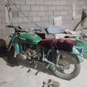 Ural 4320 1985