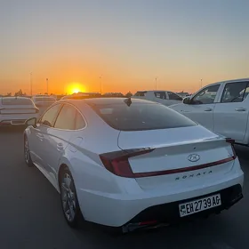 Hyundai Sonata 2021