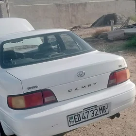 Toyota Camry 1992