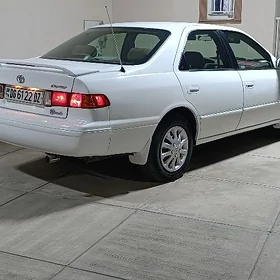 Toyota Camry 1999