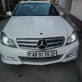 Mercedes-Benz C-Class 2013