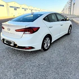 Hyundai Elantra 2019
