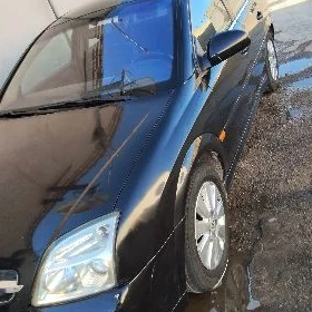 Opel Signum 2003