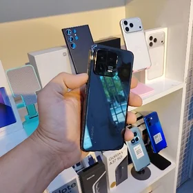 Xiaomi 13 12/256gb